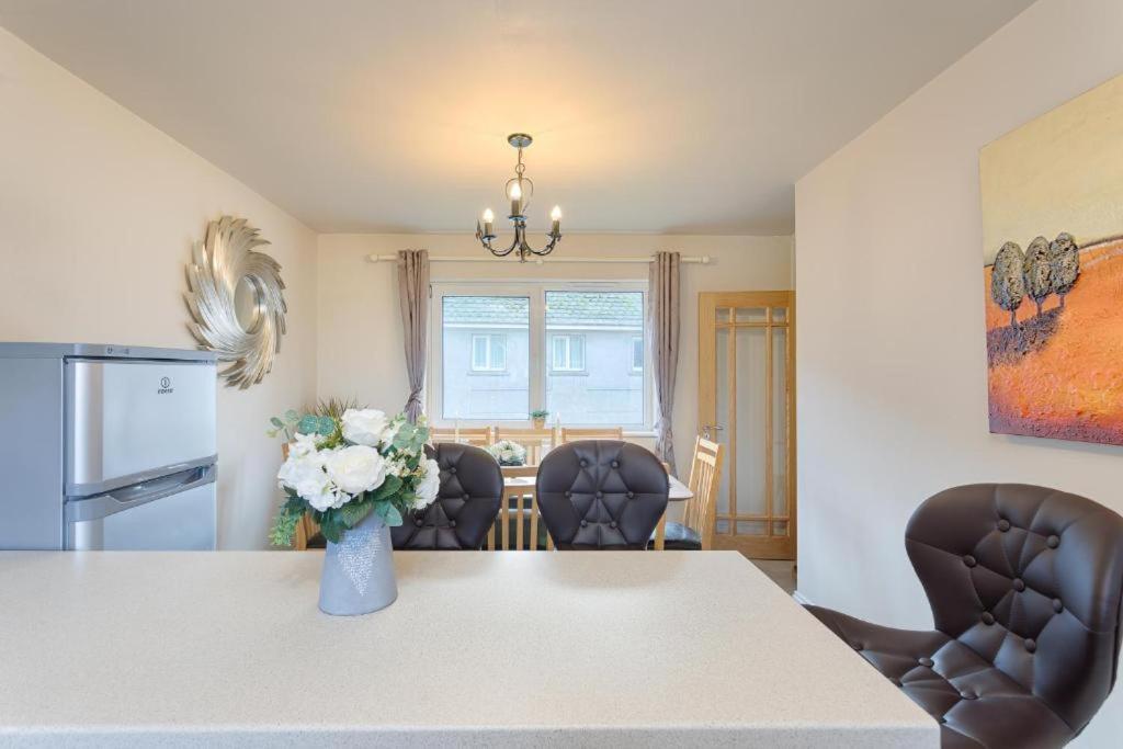 Town Square Townhouse - Best Location In Galway Esterno foto